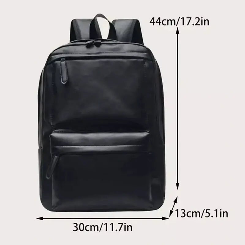 Sac à dos en cuir noir faux avec plusieurs compartiments zippés et bretelles ajustables