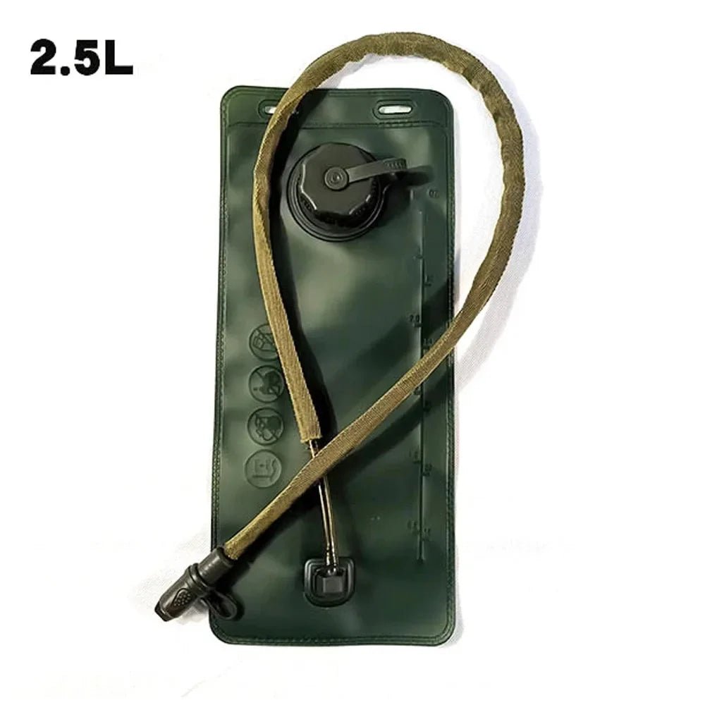Poche d’hydratation verte foncée 2,5L avec tube de boisson couvert pour randonnée