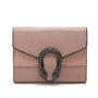 Portefeuille chic en cuir rose avec clasp en forme de fer à cheval en argent