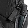 Sac à dos noir Roll Top Nebula XB avec parapluie dans la poche extérieure
