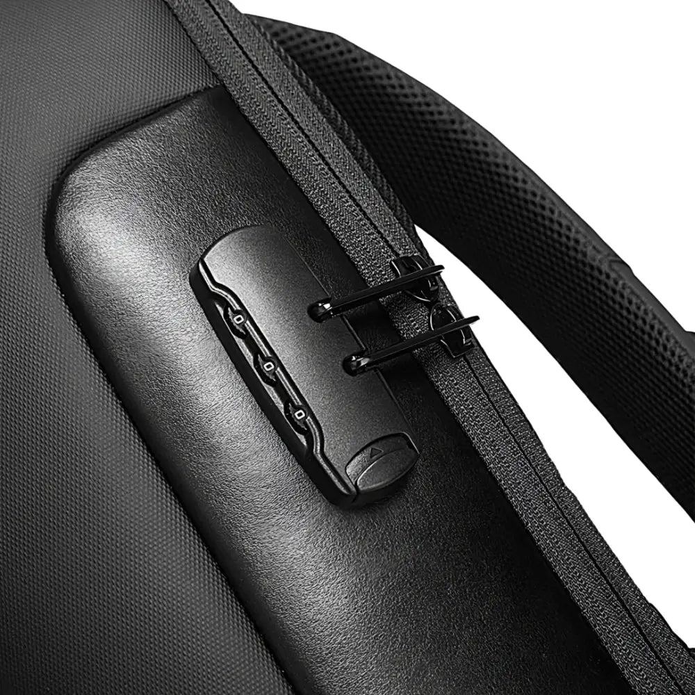Sac à dos anti pickpocket Bastion II noir avec serrure à combinaison intégrée