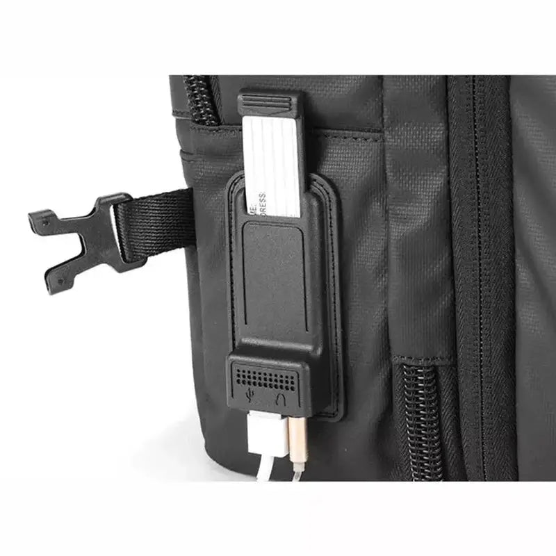 Sac à dos bagage cabine noir avec port de charge externe et prise casque