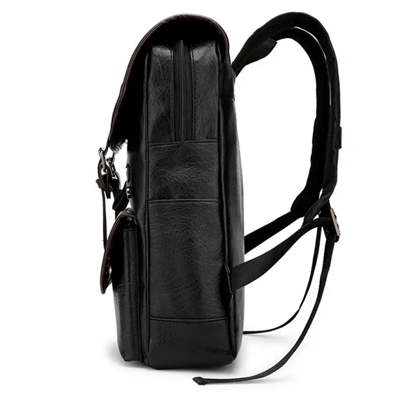 Sac à dos en cuir noir pour homme avec rabat et bretelles réglables
