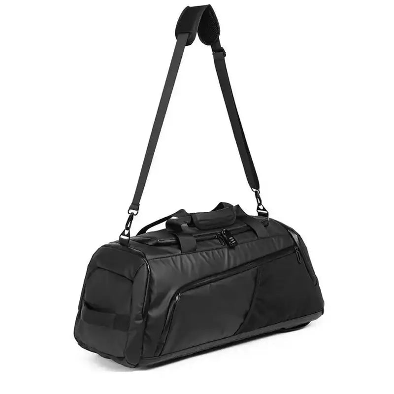 Sac à dos de sport noir avec bandoulière et plusieurs compartiments pour chaussures