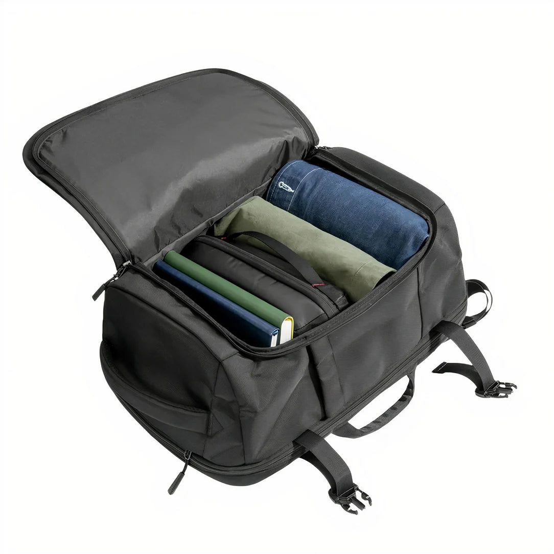 Sac à dos noir 30L Trip Quest avec compartiments rembourrés et sangles réglables