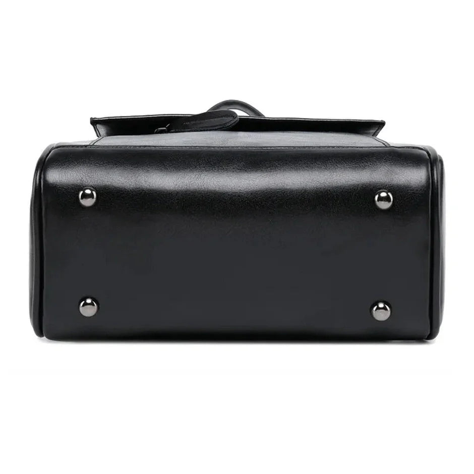 Sac à dos en cuir de vachette avec sac à main en cuir noir et quatre pieds en métal