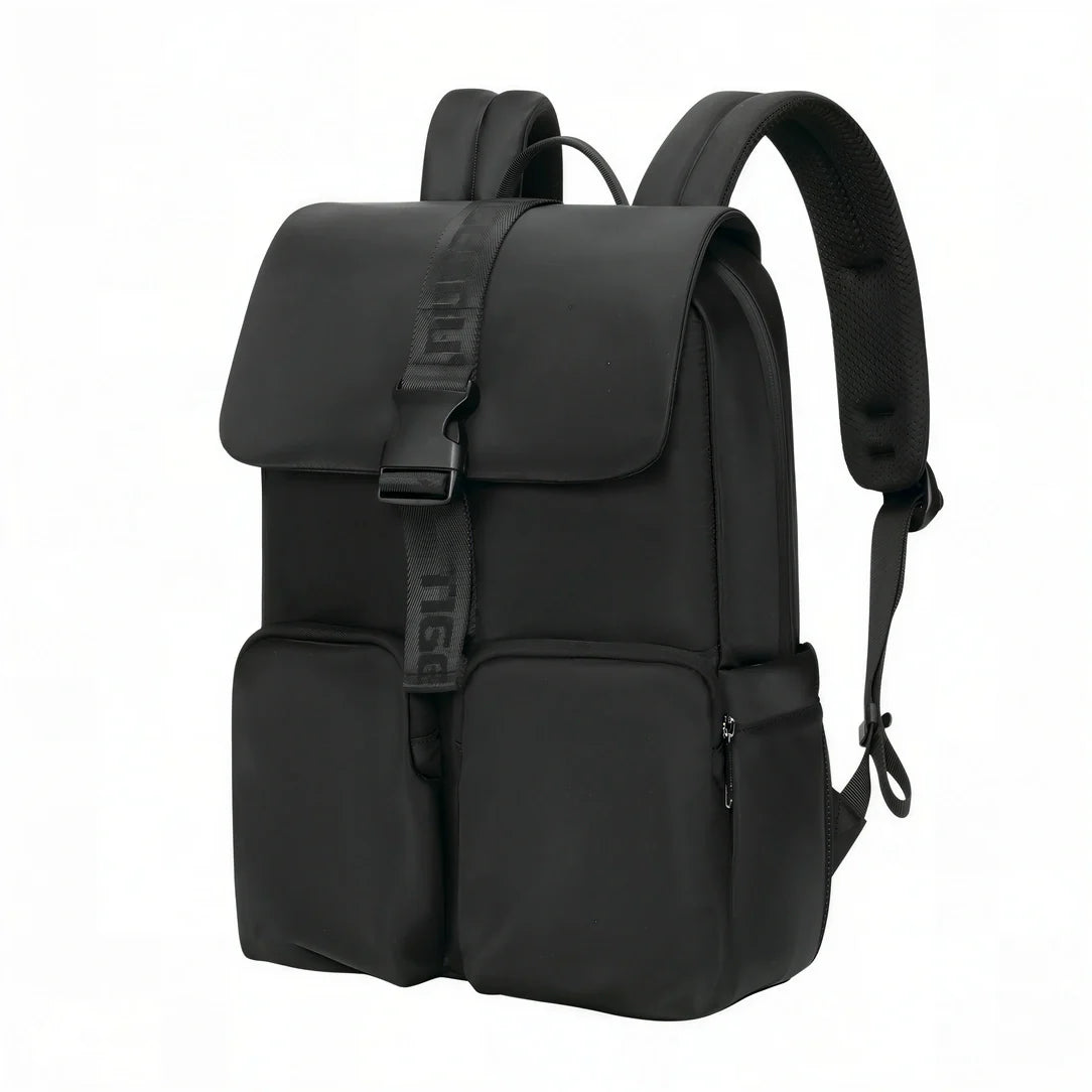 Sac à dos noir Equinoxe avec compartiments multiples et fermeture rabat avant en nylon