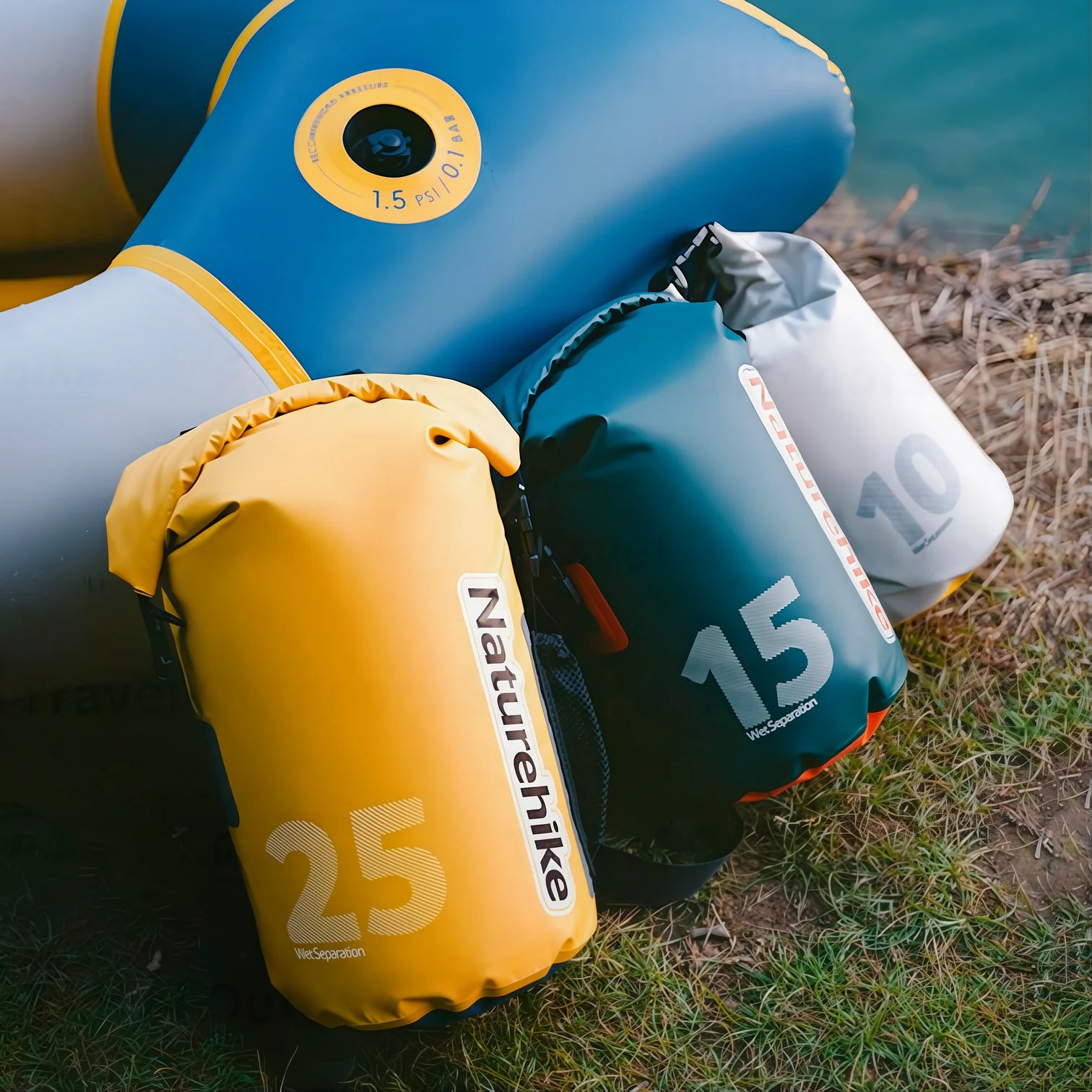 Sac à dos étanche Naturehike 25L jaune IPX6 roll-top imperméable