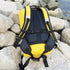 Sac à dos étanche de trail 30L jaune avec bretelles rembourrées et soutien dorsal
