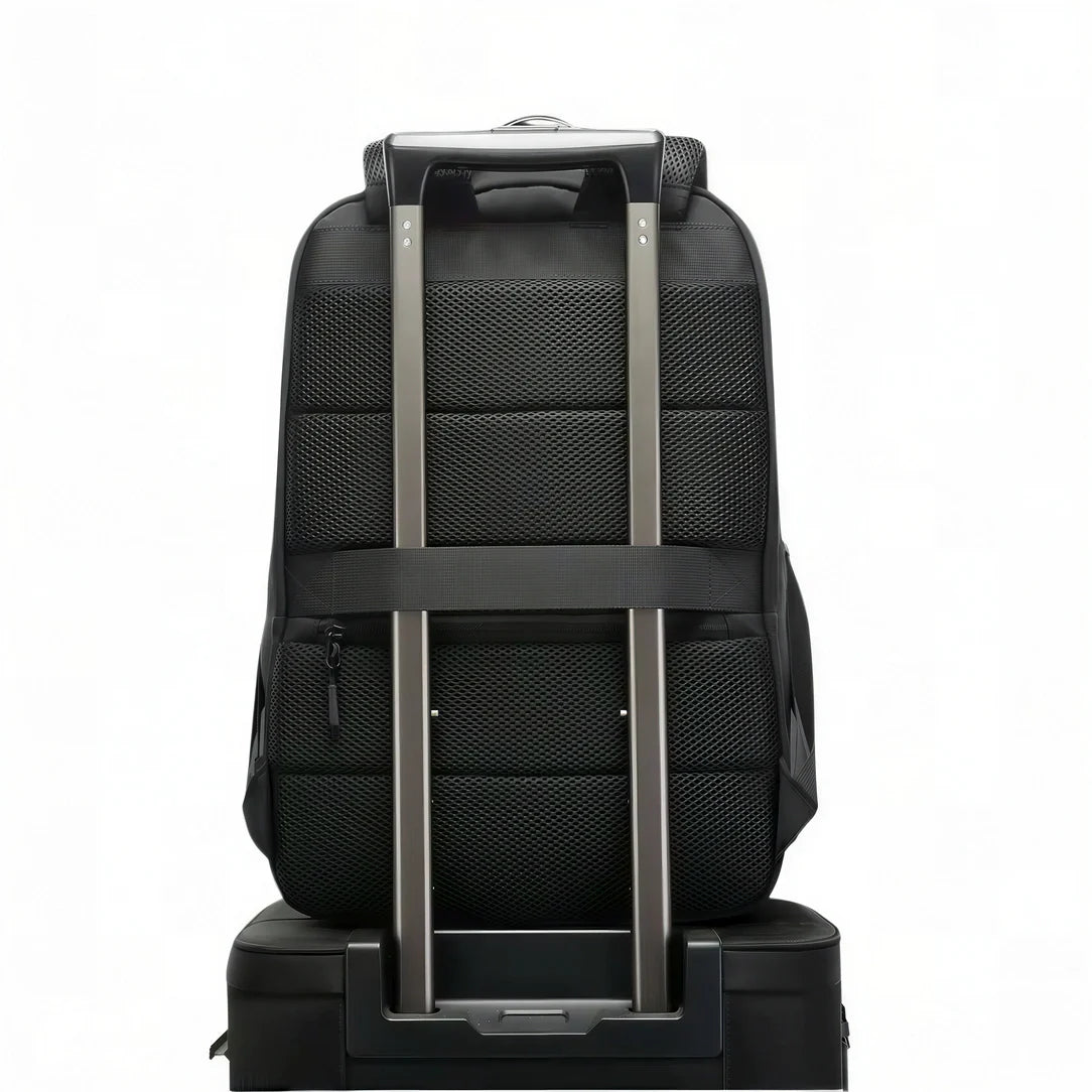 Sac à dos homme Dominus noir avec poches mesh et sangles réglables