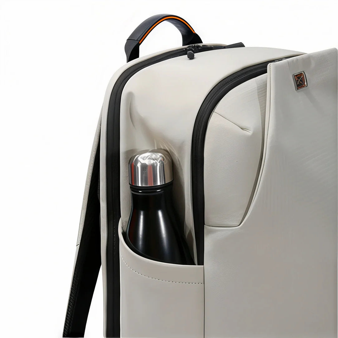 Sac à dos homme Nexar blanc avec bordure noire et accents orange, poche bouteille