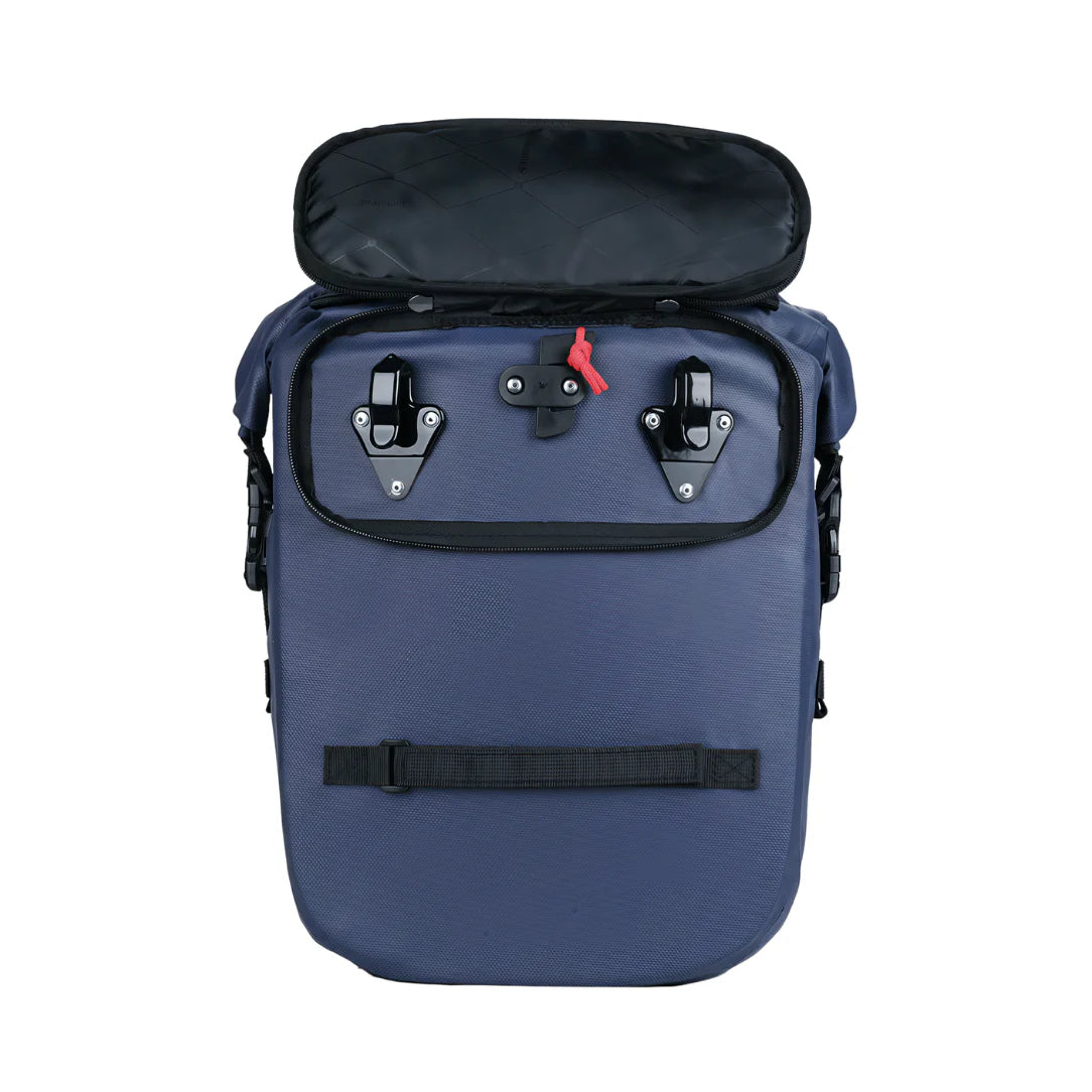 Sac à dos imperméable vélo bleu marine avec boucles noires et tirette rouge