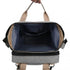 Sac à dos à langer extensible avec sac gris ouvert, poignées supérieures et poches intérieures