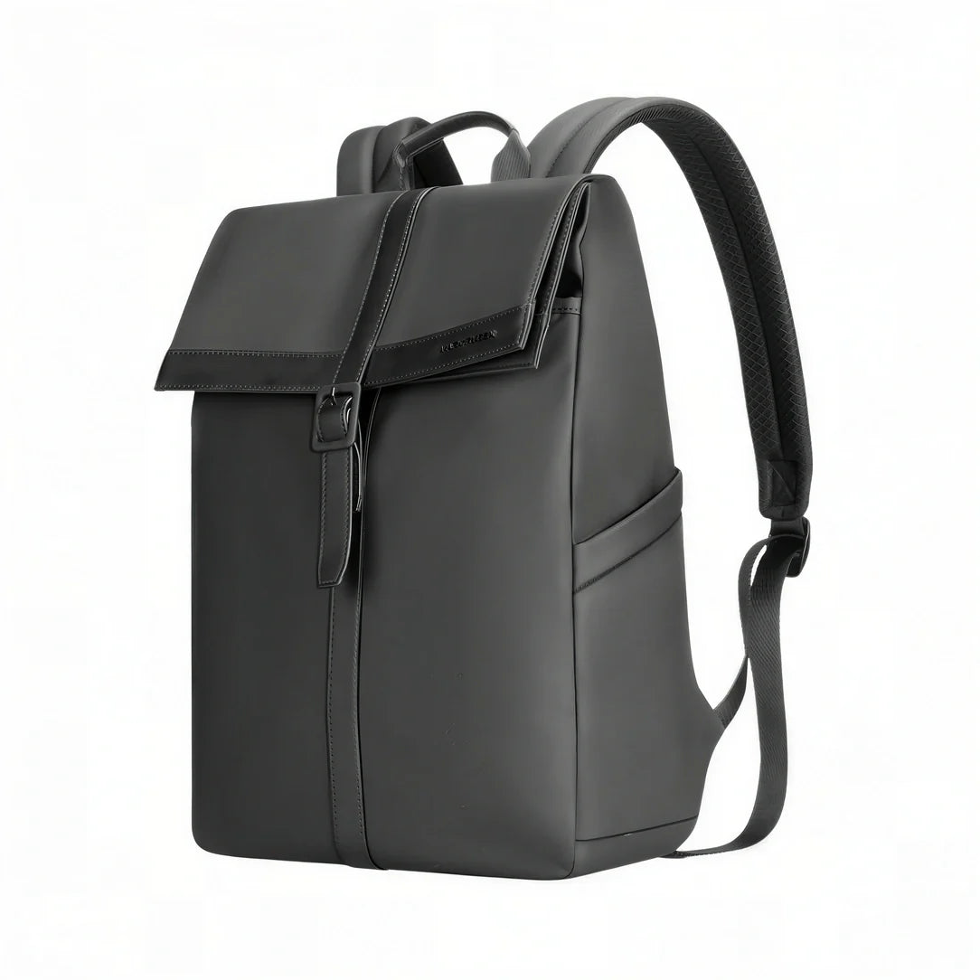 Sac à dos laptop 15’’ Ryden JB en cuir noir avec rabat et sangles ajustables