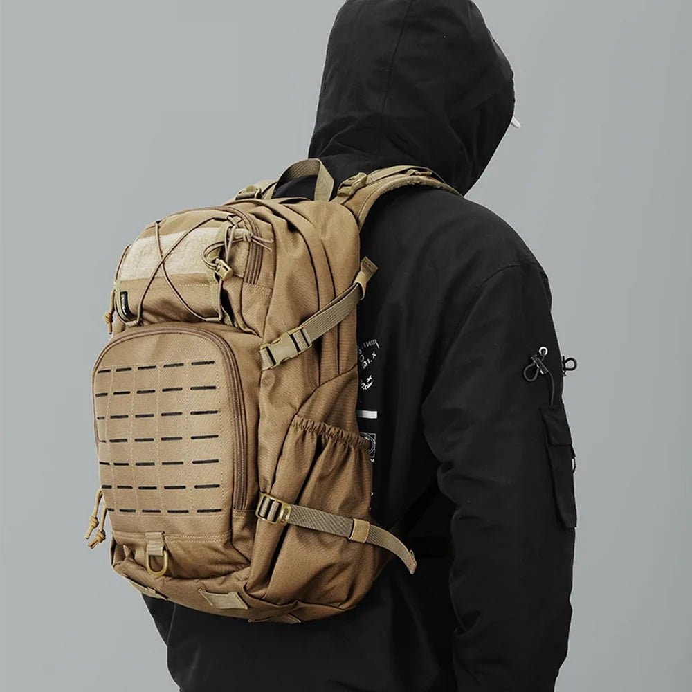 Sac à dos tactique militaire 25L 915D avec plusieurs compartiments et panneau MOLLE laser-cut