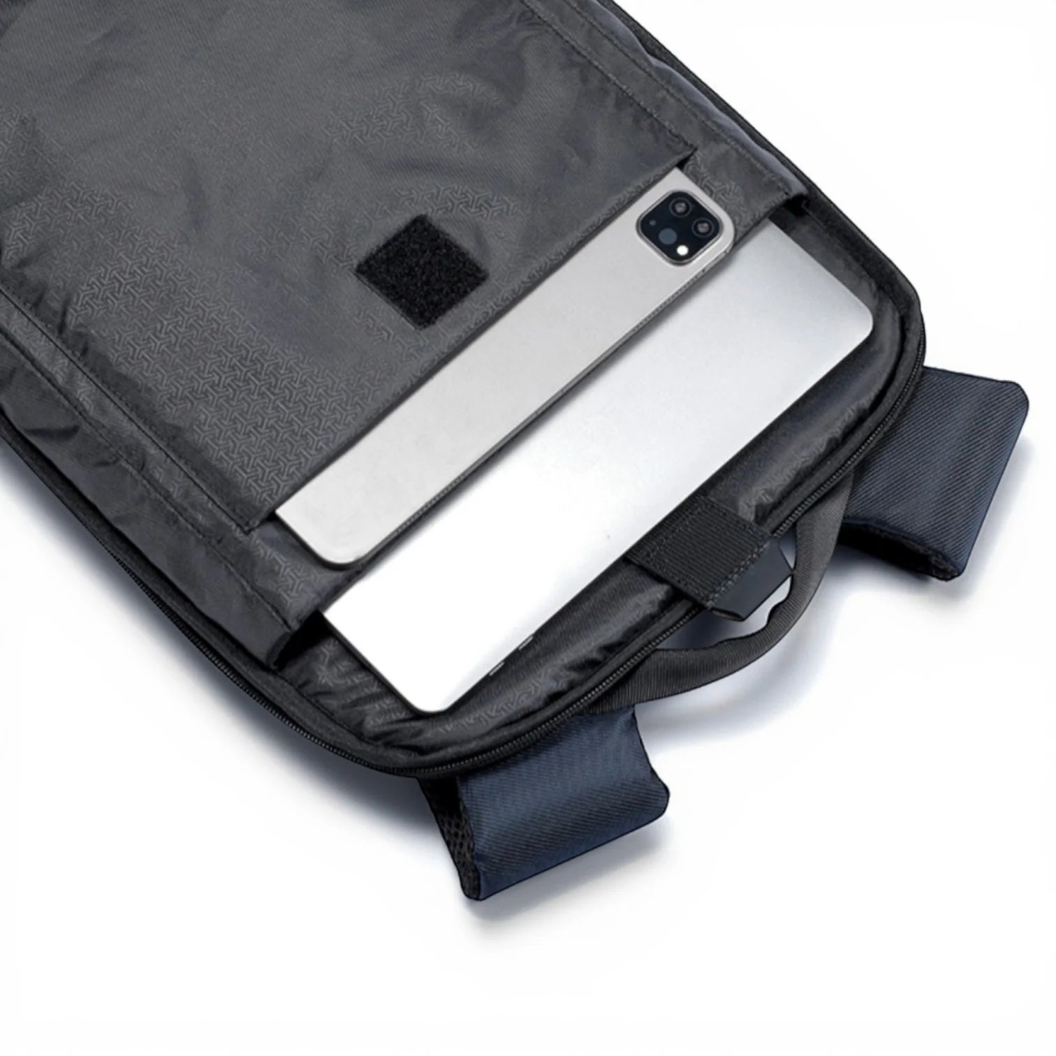 Sac à dos KS 900 noir nylon, design minimaliste avec compartiment rembourré