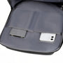 Intérieur du Sac à dos moderne pc 16 pouces Rigel avec smartphone blanc et power bank argenté