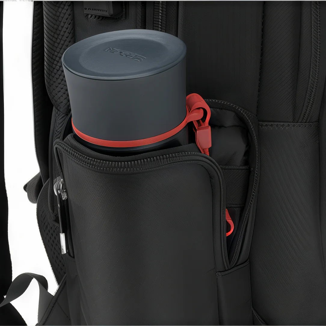Sac à dos ordinateur noir 16 pouces Eclipse avec bouteille d’eau dans la poche latérale