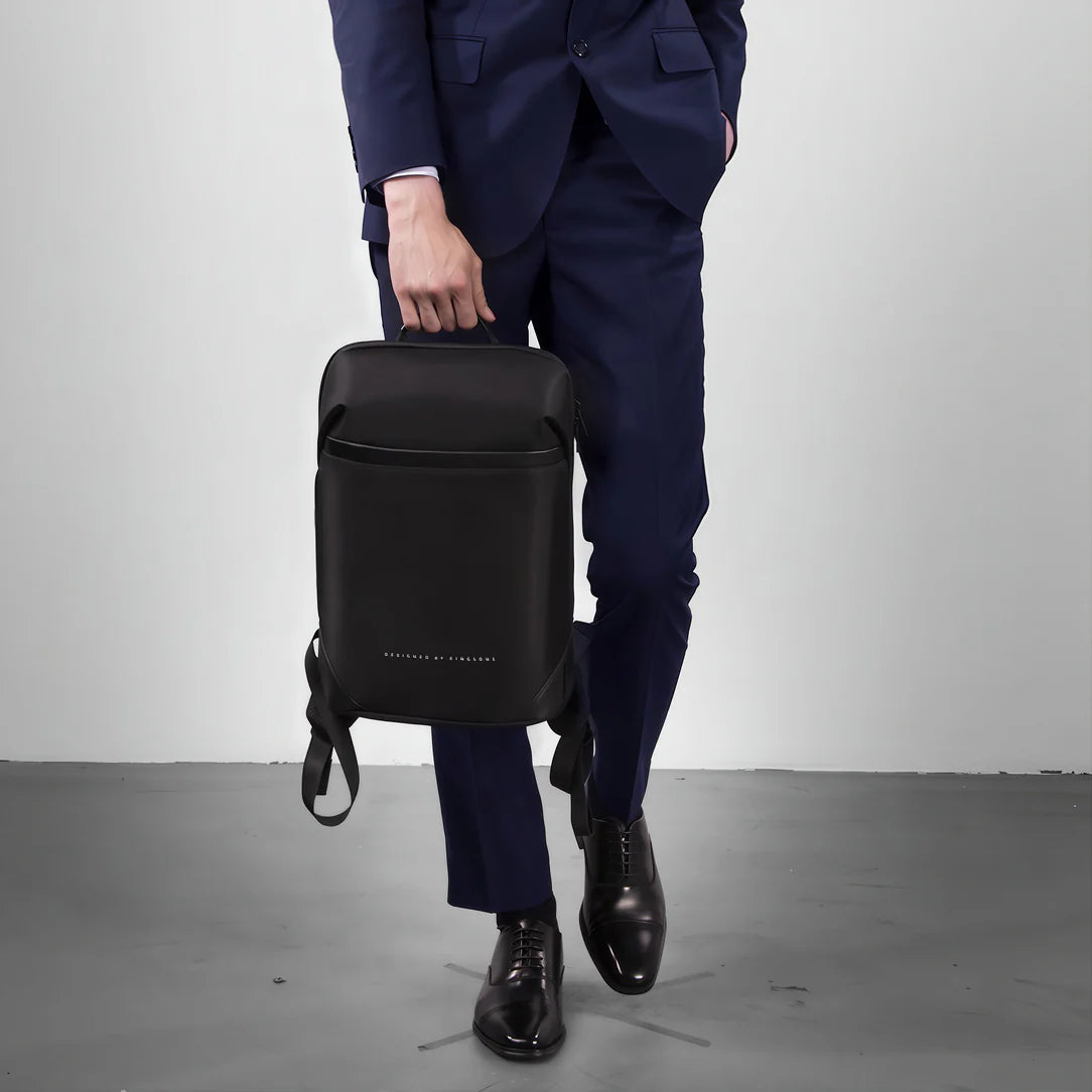Sac à dos ordinateur portable noir minimaliste plat étanche vue arrière