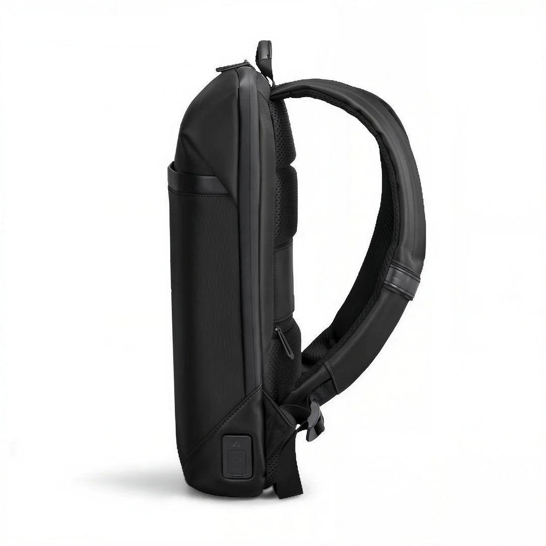 Sac à dos ordinateur portable noir en nylon, étanche, design moderne plat