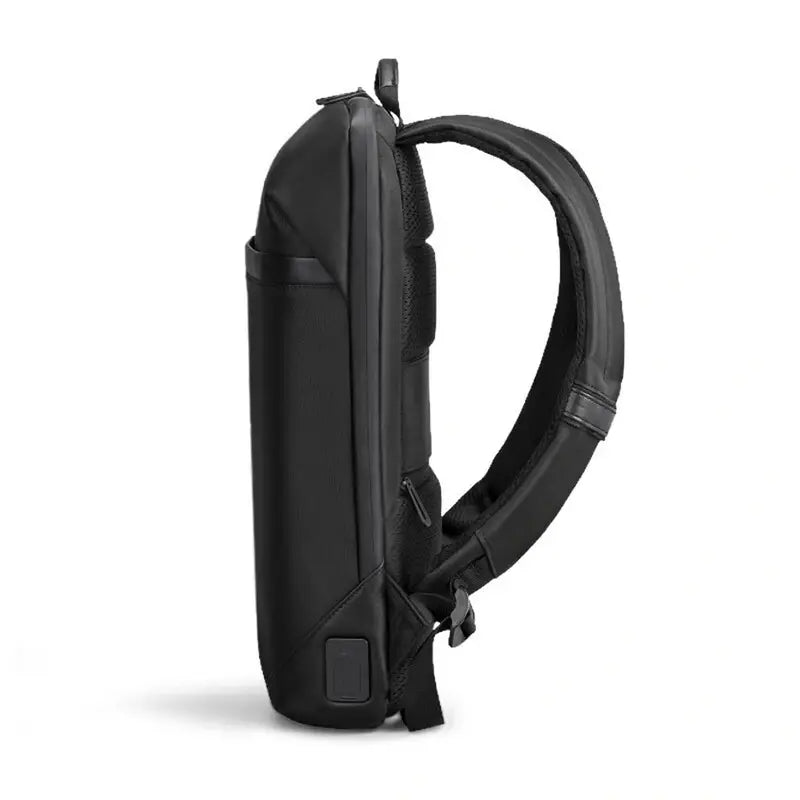Sac à dos ordinateur portable plat et étanche noir avec sangle rembourrée et poche latérale