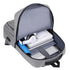 Sac à dos ordinateur usb gris ouvert avec appareils électroniques et parapluie à l’intérieur