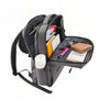 Sac à dos PC portable 17 pouces Urban Nova gris ouvert avec divers objets à l’intérieur