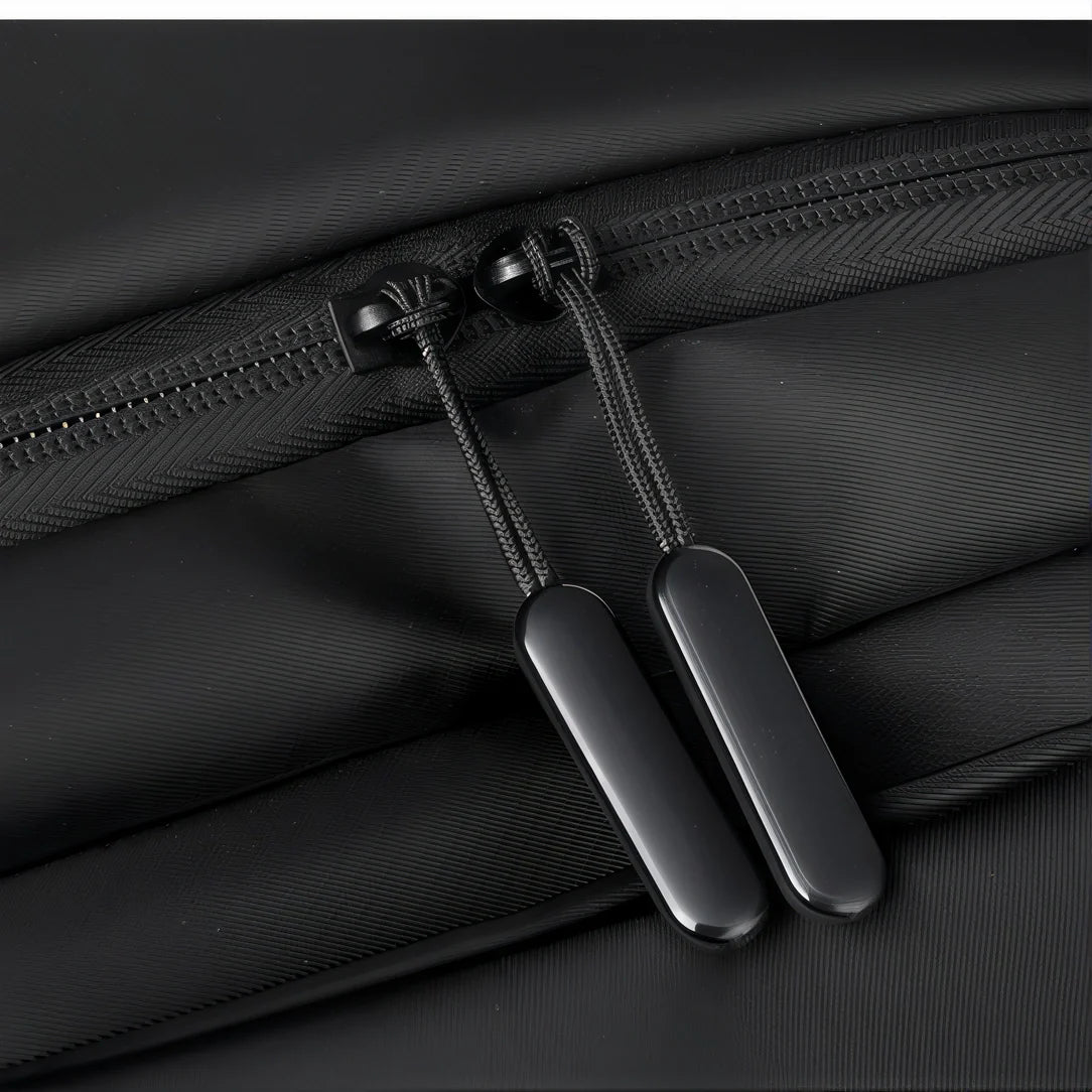 Deux tirettes de fermeture éclair noires au design minimaliste pour Sac à dos pour le collège Pack’nGO