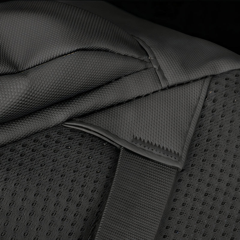 Détail en gros plan de la sangle et du dos en texture noire du Sac à dos pour PC homme TangoColl 16