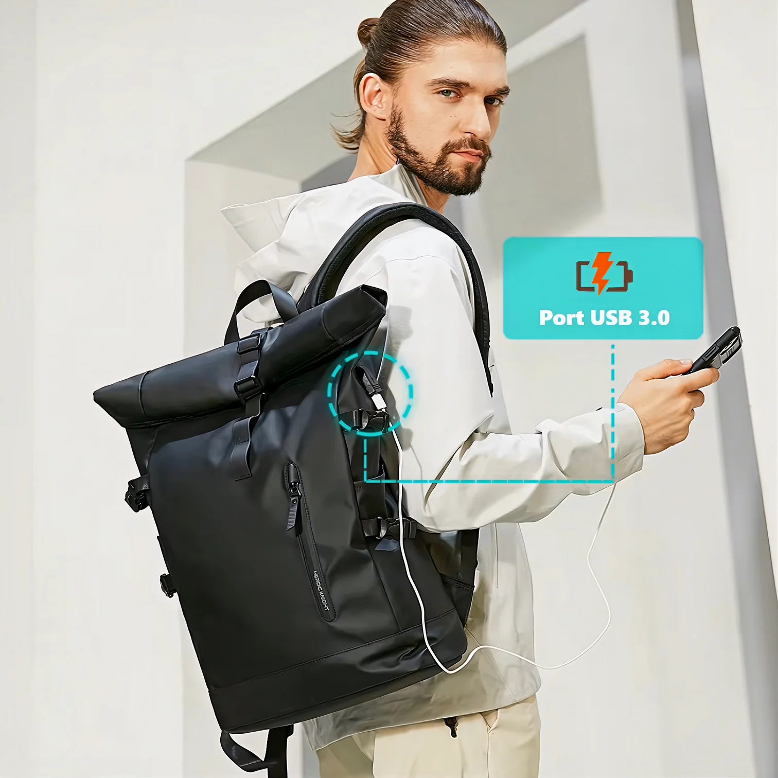 Sac à dos roll-top noir imperméable avec port USB 3.0