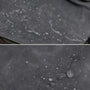 Tissu gris imperméable avec gouttes d’eau visibles sur le Sac à dos Heritage roll top