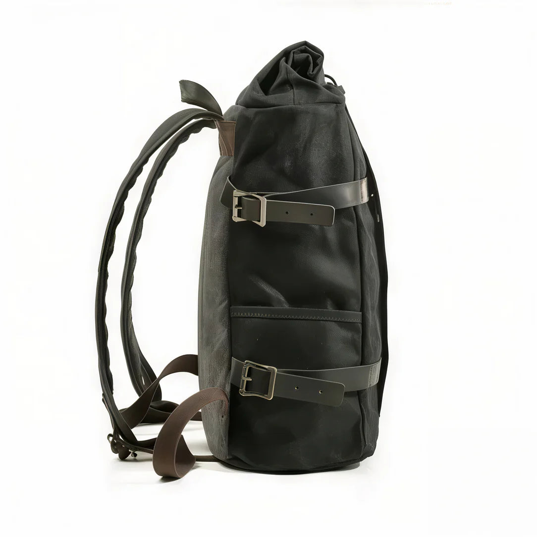 Sac à dos roll top old-school Heritage noir avec bretelles en cuir marron et boucles en métal