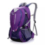 Sac à dos sport léger 25L violet et bleu marine avec bretelles grises et poches en mesh
