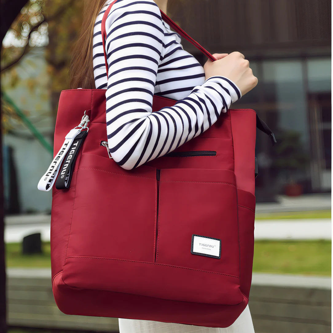 Sac à dos Tigernu Campus en nylon rouge avec zipper blanc et étiquette