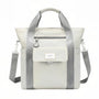 Sac à dos Tigernu Eclipse blanc et argent avec bandoulière ajustable et logo frontal