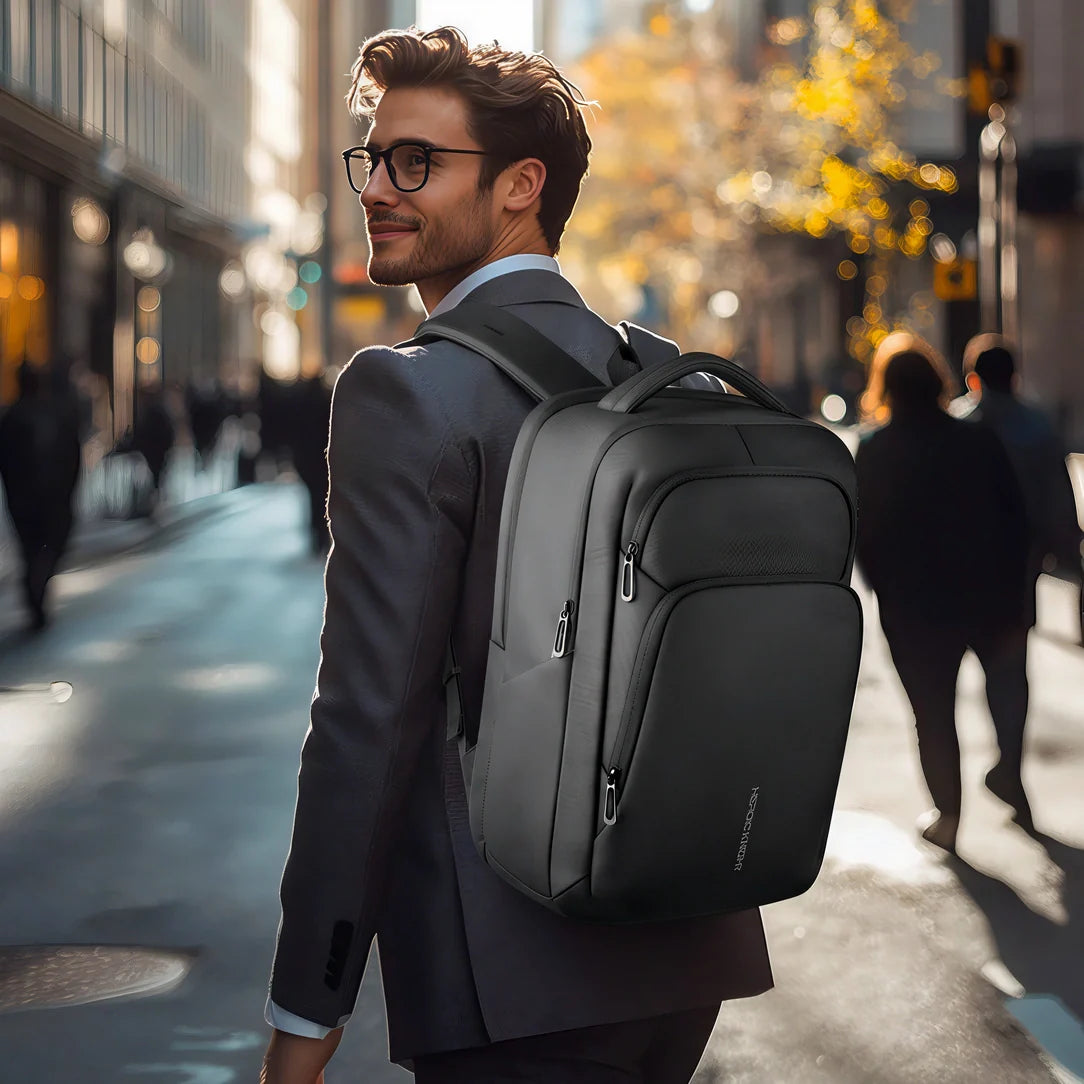 Sac à dos Heroic HK multifonction 17 pouces noir avec compartiments et sangles rembourrées