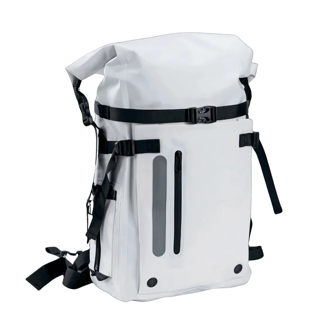 Sac à dos waterproof blanc randonnée avec sangles noires et poches zippées