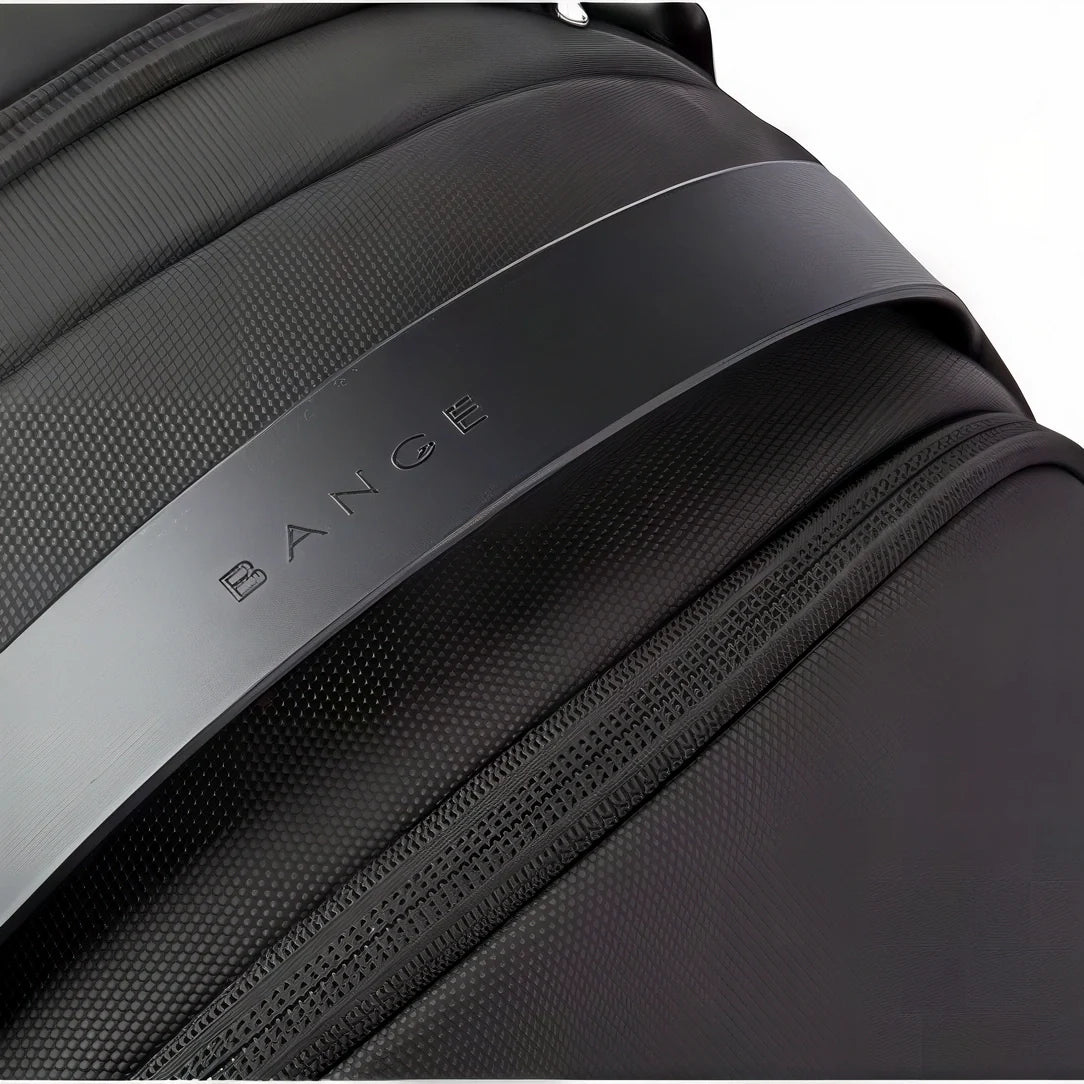 Sac de sport noir texturé avec zipper argent et compartiment chaussures